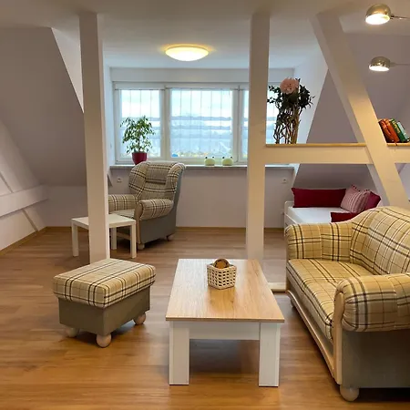 Kusche Apartament *
